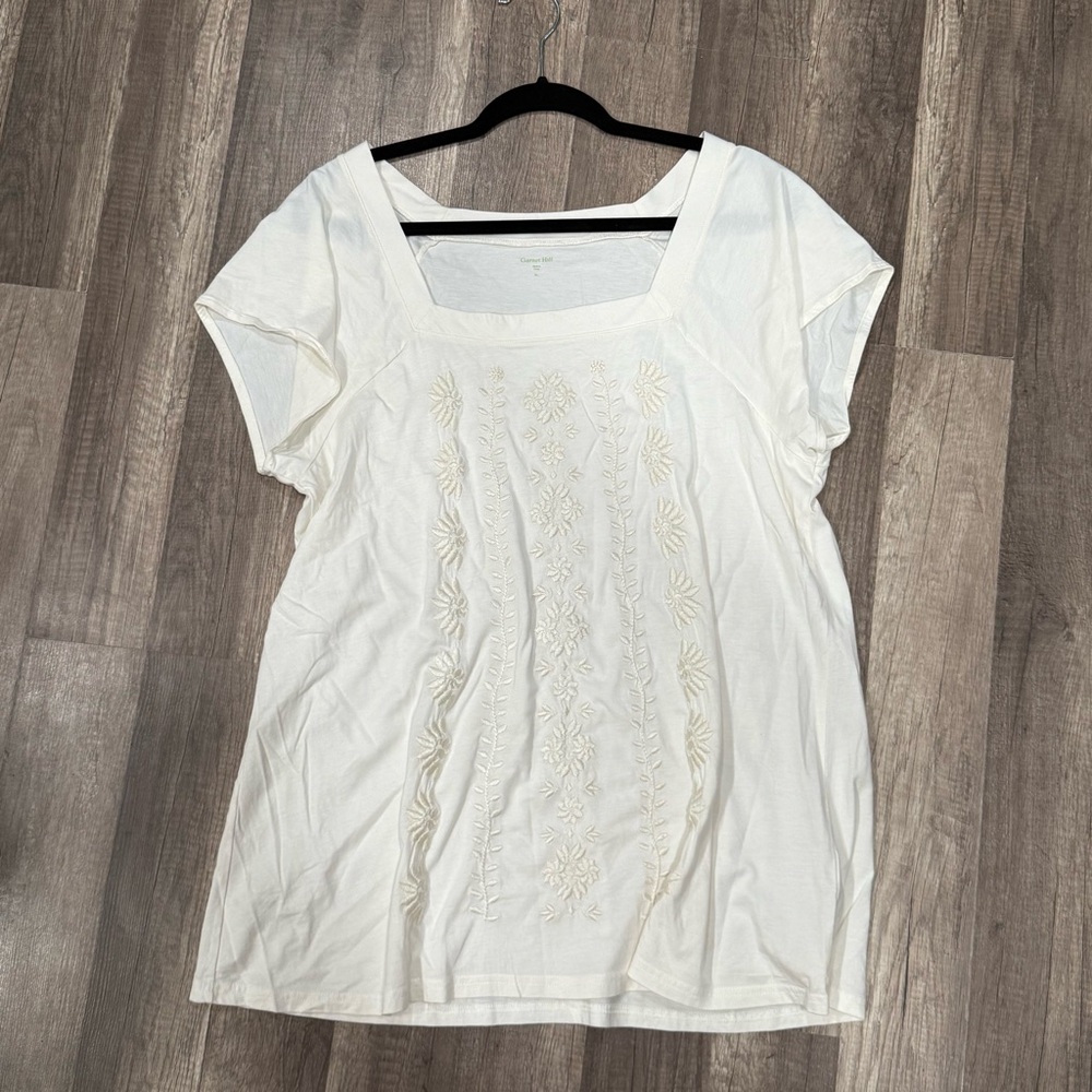 GARNET HILL Short Sleeve Off White Embroidered Top (XL)